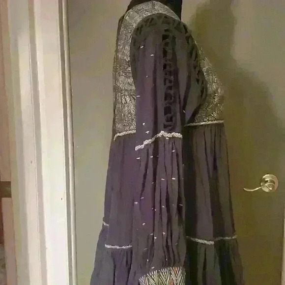 Free People Top with tie back - Picture 3 of 7